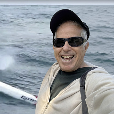 המומחים של PMI משתפים מהשטח - כשהטכנולוגיה פוגשת אינטואיציה: השיעור שלמדתי מתחת למושבי הרכבת